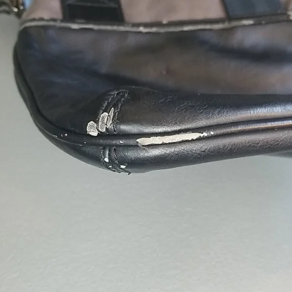 Hugo Boss Envelope Bag - Picture 11 of 16